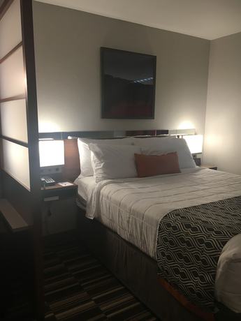 Imagen de la habitación del Hotel Microtel Inn And Suites By Wyndham Niagara Falls. Foto 5