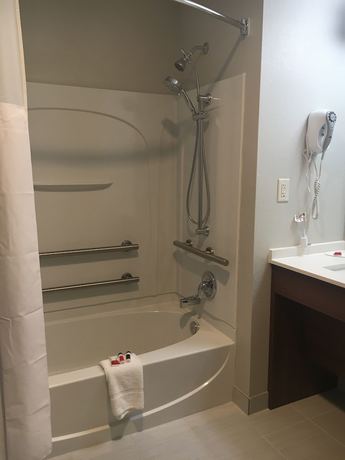 Imagen de la habitación del Hotel Microtel Inn And Suites By Wyndham Niagara Falls. Foto 7