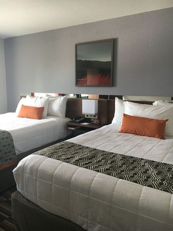Imagen de la habitación del Hotel Microtel Inn And Suites By Wyndham Niagara Falls. Foto 10