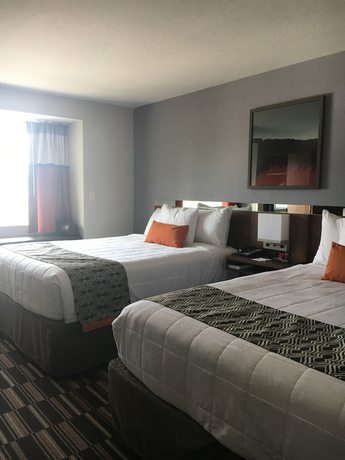 Imagen de la habitación del Hotel Microtel Inn And Suites By Wyndham Niagara Falls. Foto 11