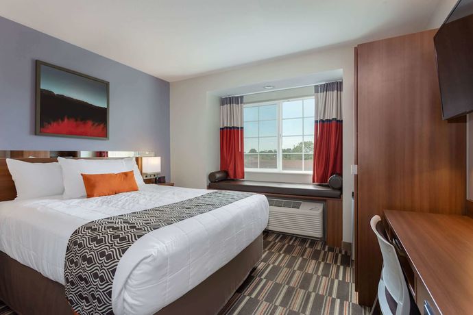 Imagen de la habitación del Hotel Microtel Inn And Suites By Wyndham Niagara Falls. Foto 14