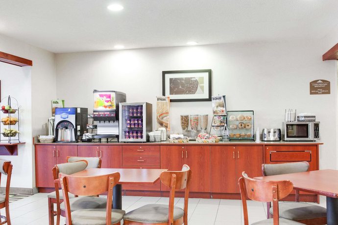 Imagen del bar/restaurante del Hotel Microtel Inn And Suites By Wyndham Olean/allegany. Foto 2