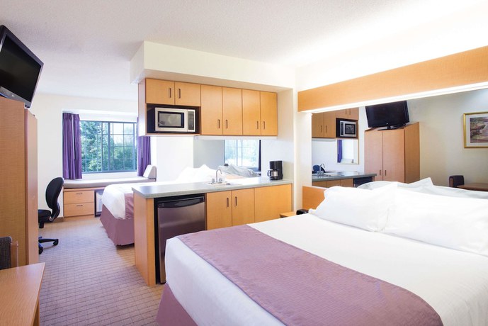 Imagen de la habitación del Hotel Microtel Inn And Suites By Wyndham Plattsburgh. Foto 4