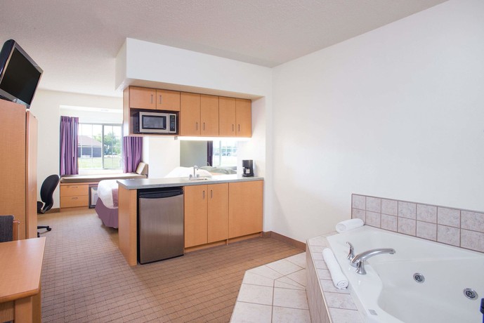 Imagen de la habitación del Hotel Microtel Inn And Suites By Wyndham Plattsburgh. Foto 8