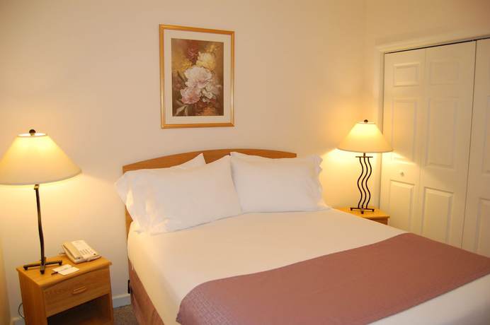 Imagen de la habitación del Hotel Microtel Inn And Suites By Wyndham Plattsburgh. Foto 13