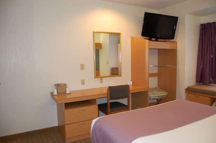 Imagen de la habitación del Hotel Microtel Inn And Suites By Wyndham Plattsburgh. Foto 18