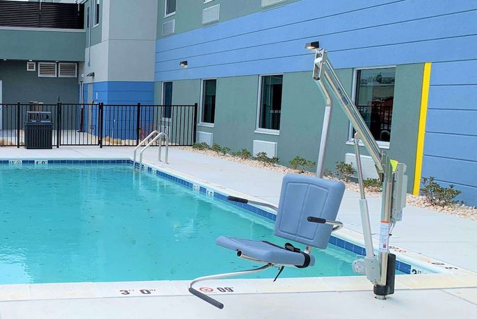 Imagen de la piscina del Hotel Microtel Inn And Suites By Wyndham Rehoboth Beach. Foto 20