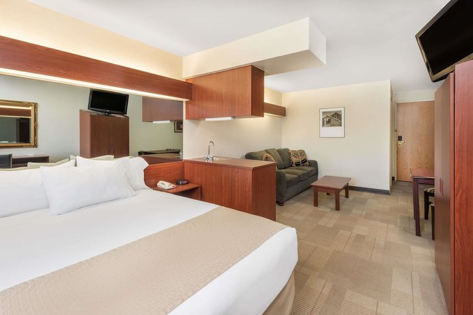 Imagen de la habitación del Hotel Microtel Inn And Suites By Wyndham Sainte Genevieve. Foto 12