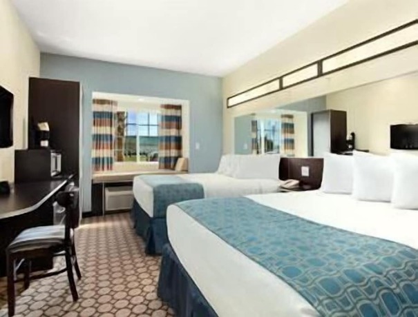 Imagen de la habitación del Hotel Microtel Inn And Suites By Wyndham Spring Hill/weeki Wachee. Foto 8