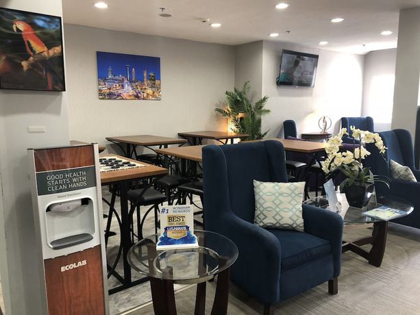 Imagen de los interiores del Hotel Microtel Inn And Suites By Wyndham Stockbridge/atlanta I-75. Foto 14