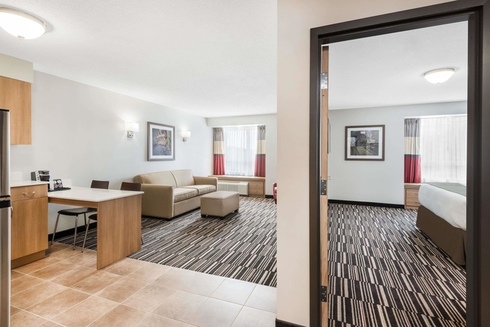 Imagen de la habitación del Hotel Microtel Inn And Suites By Wyndham Sudbury. Foto 5