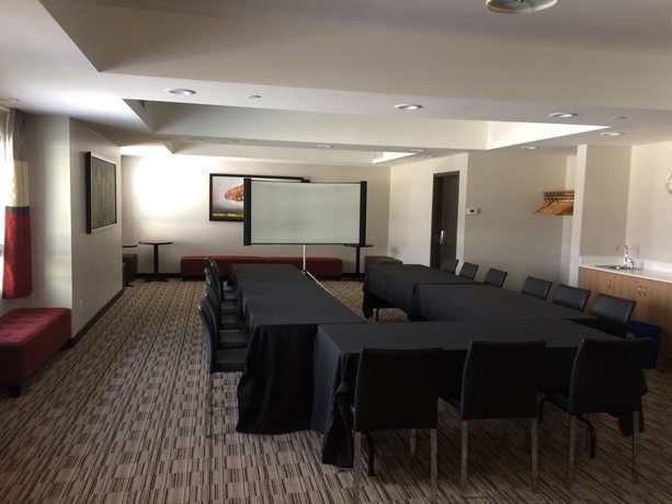 Imagen de los interiores del Hotel Microtel Inn And Suites By Wyndham Sudbury. Foto 17