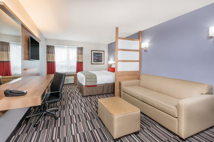 Imagen de la habitación del Hotel Microtel Inn And Suites By Wyndham Sudbury. Foto 10