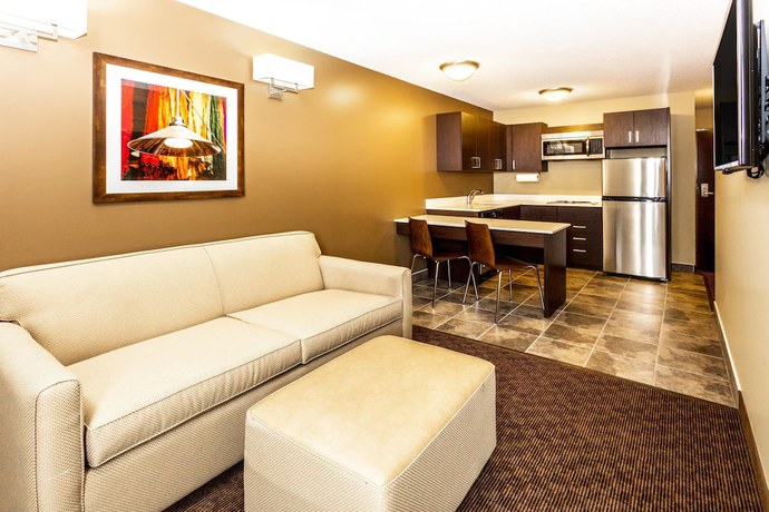 Imagen de la habitación del Hotel Microtel Inn And Suites By Wyndham Whitecourt. Foto 13