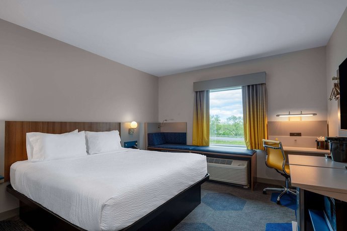 Imagen de la habitación del Hotel Microtel Inn And Suites By Wyndham Winchester. Foto 5