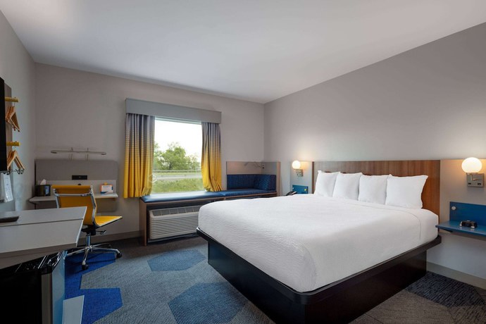 Imagen de la habitación del Hotel Microtel Inn And Suites By Wyndham Winchester. Foto 13