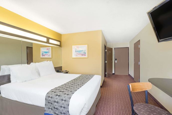 Imagen de la habitación del Hotel Microtel Inn By Wyndham Bowling Green. Foto 10