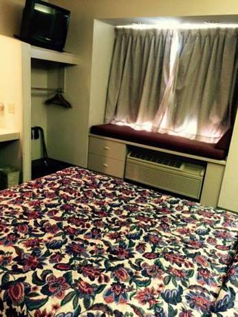 Imagen de la habitación del Hotel Microtel Inn By Wyndham Champaign. Foto 11