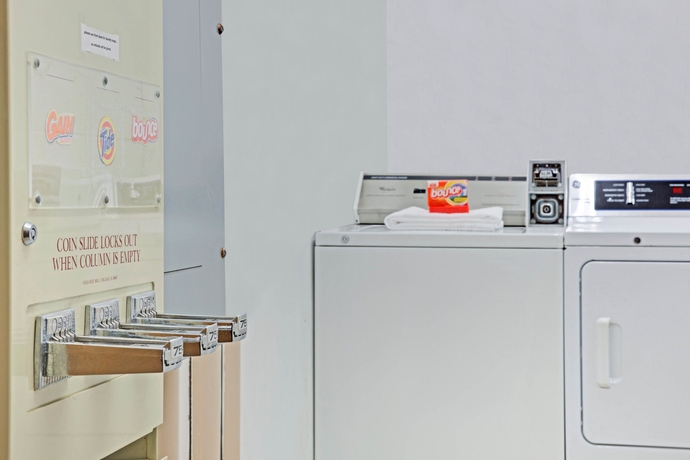 Imagen de los interiores del Hotel Microtel Inn By Wyndham Charlotte/university Place. Foto 7