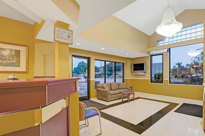 Imagen de los interiores del Hotel Microtel Inn By Wyndham Cornelius/lake Norman. Foto 15