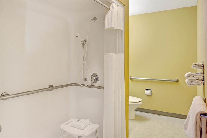 Imagen de la habitación del Hotel Microtel Inn By Wyndham Cornelius/lake Norman. Foto 7