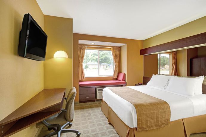 Imagen de la habitación del Hotel Microtel Inn By Wyndham Cornelius/lake Norman. Foto 10