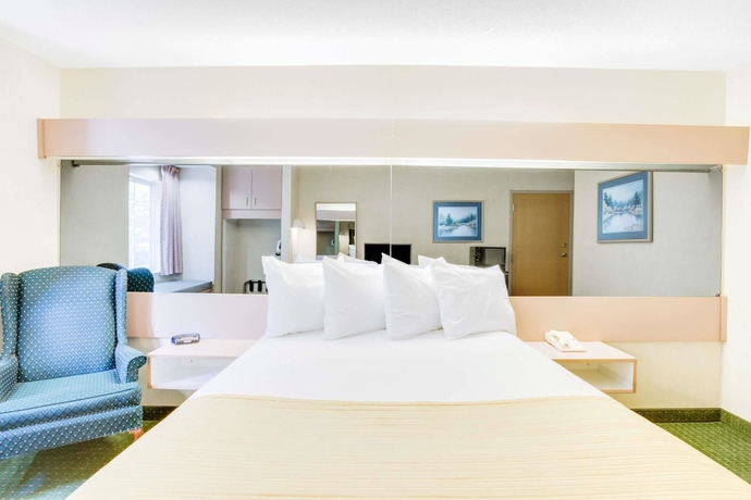 Imagen de la habitación del Hotel Microtel Inn By Wyndham Greensboro. Foto 4