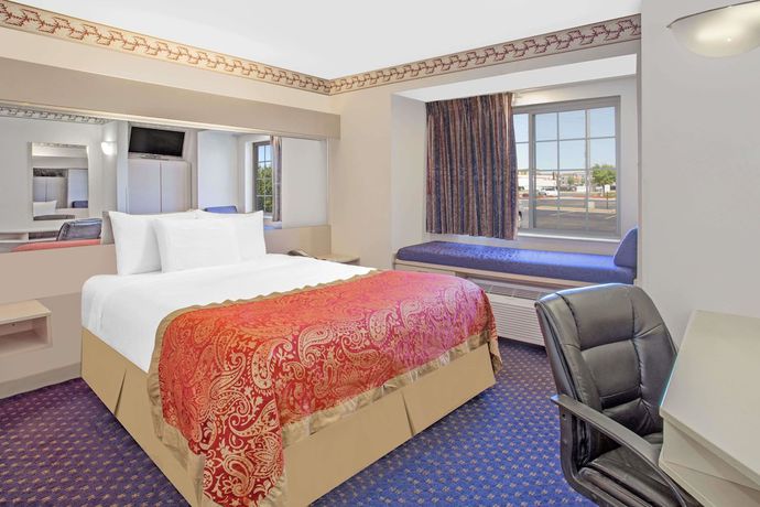 Imagen de la habitación del Hotel Microtel Inn By Wyndham Janesville. Foto 5