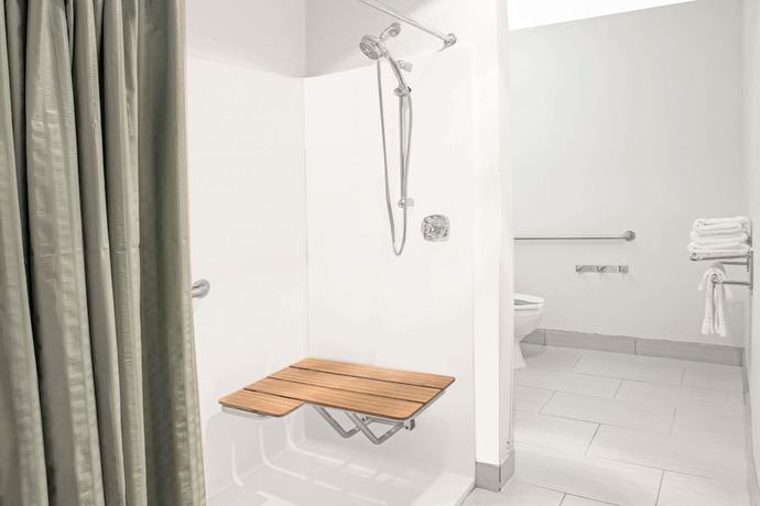 Imagen de la habitación del Hotel Microtel Inn By Wyndham Janesville. Foto 9