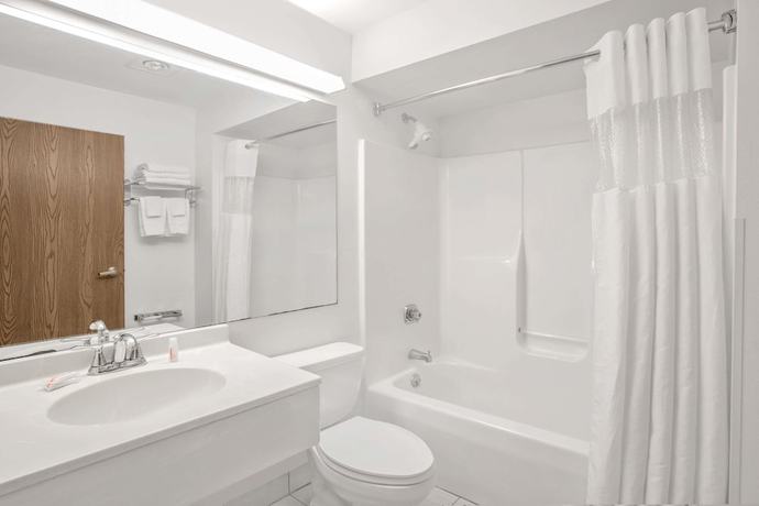 Imagen de la habitación del Hotel Microtel Inn By Wyndham Janesville. Foto 14