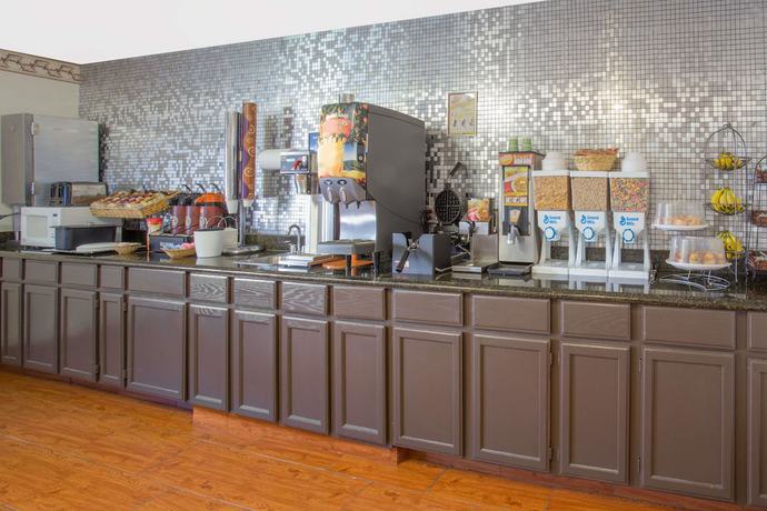 Imagen del bar/restaurante del Hotel Microtel Inn By Wyndham Janesville. Foto 3