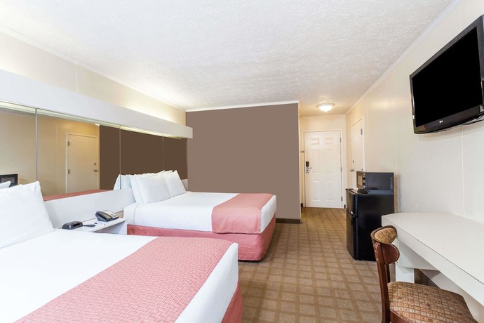 Imagen de la habitación del Hotel Microtel Inn By Wyndham Wilson. Foto 8
