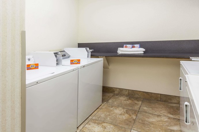 Imagen de los interiores del Hotel Microtel Inn By Wyndham Wilson. Foto 12
