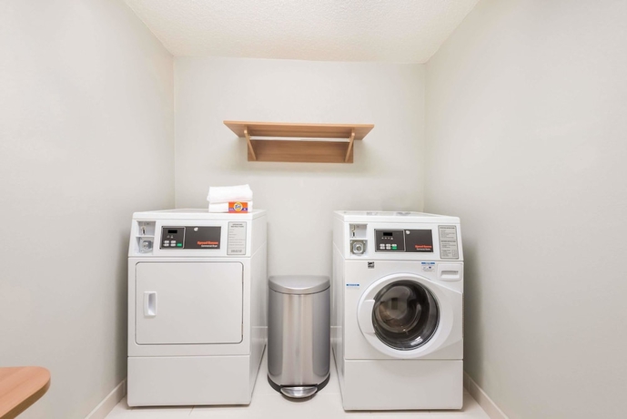 Imagen de los interiores del Hotel Microtel Inn & Suites By Wyndham Beaver Falls. Foto 14