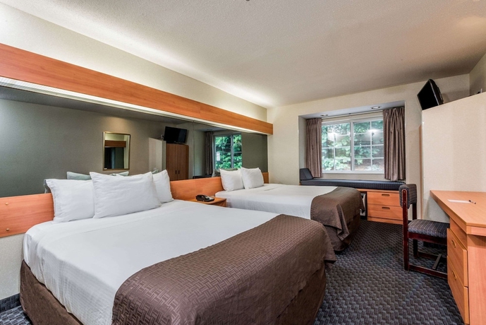 Imagen de la habitación del Hotel Microtel Inn & Suites By Wyndham Bethel/danbury. Foto 2