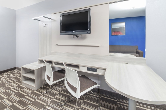 Imagen de la habitación del Hotel Microtel Inn & Suites By Wyndham Bethel/danbury. Foto 5