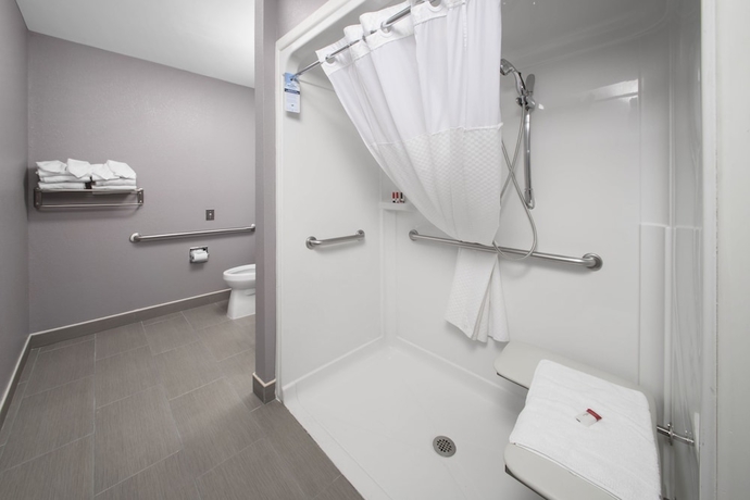 Imagen de la habitación del Hotel Microtel Inn & Suites By Wyndham Bethel/danbury. Foto 15