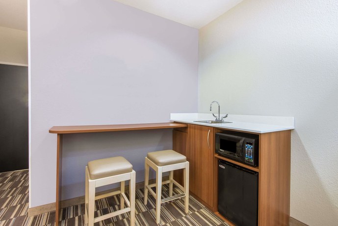 Imagen de la habitación del Hotel Microtel Inn & Suites By Wyndham Cadiz. Foto 5