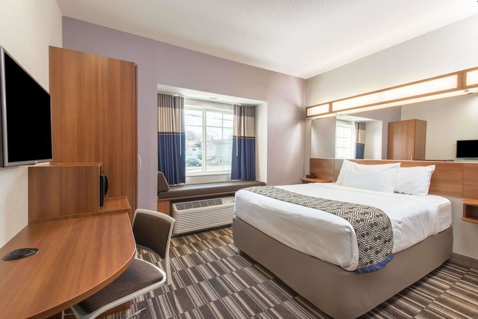 Imagen de la habitación del Hotel Microtel Inn & Suites By Wyndham Cadiz. Foto 6