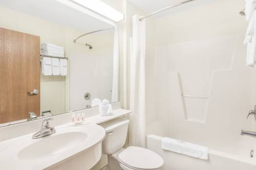 Imagen de la habitación del Hotel Microtel Inn & Suites By Wyndham Carolina Beach. Foto 2