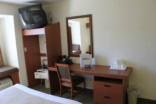 Imagen de la habitación del Hotel Microtel Inn & Suites By Wyndham Cherokee. Foto 3