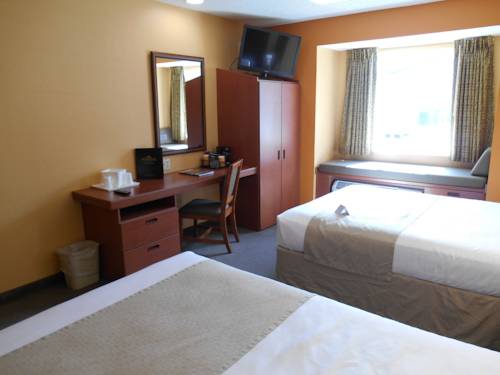 Imagen de la habitación del Hotel Microtel Inn & Suites By Wyndham Cherokee. Foto 4