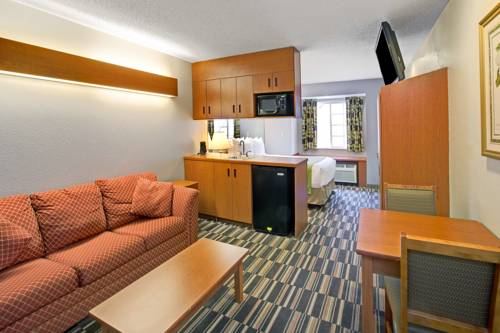Imagen de la habitación del Hotel Microtel Inn & Suites By Wyndham Cherokee. Foto 5