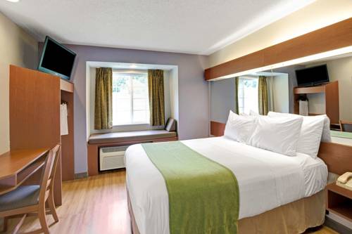Imagen de la habitación del Hotel Microtel Inn & Suites By Wyndham Cherokee. Foto 7