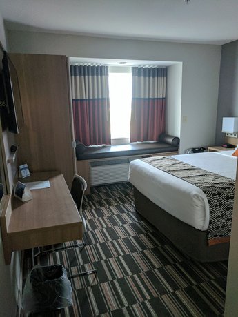 Imagen de la habitación del Hotel Microtel Inn & Suites By Wyndham Clarion. Foto 11