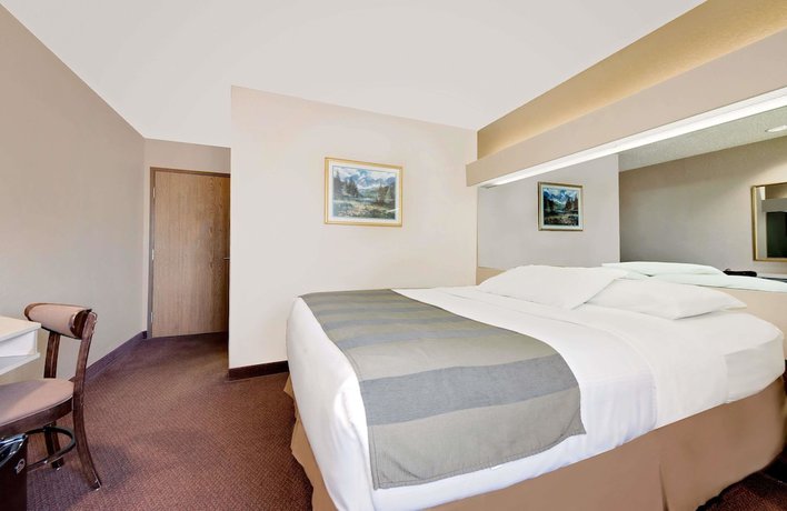 Imagen de la habitación del Hotel Microtel Inn & Suites By Wyndham Joplin. Foto 5