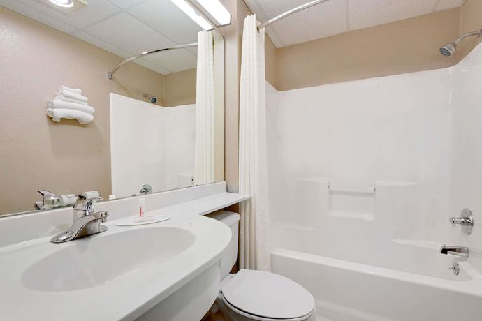 Imagen de la habitación del Hotel Microtel Inn & Suites By Wyndham Joplin. Foto 7