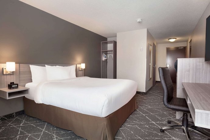 Imagen de la habitación del Hotel Microtel Inn & Suites By Wyndham Lloydminster. Foto 9