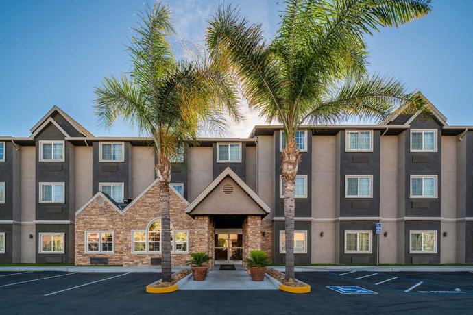 Imagen general del Hotel Microtel Inn & Suites By Wyndham Tracy. Foto 1
