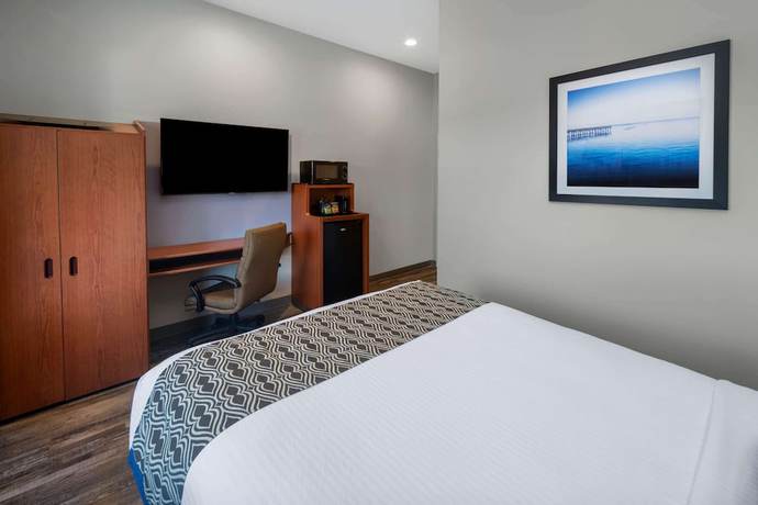 Imagen de la habitación del Hotel Microtel Inn & Suites By Wyndham Tracy. Foto 16